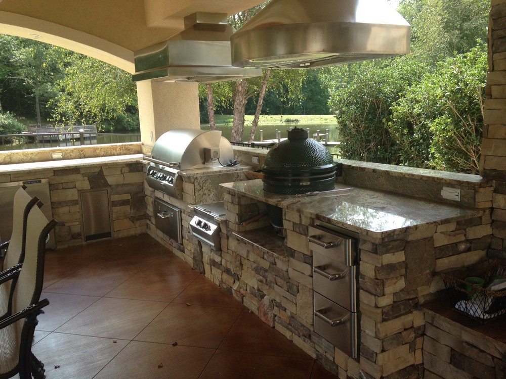 Outdoor Kitchens